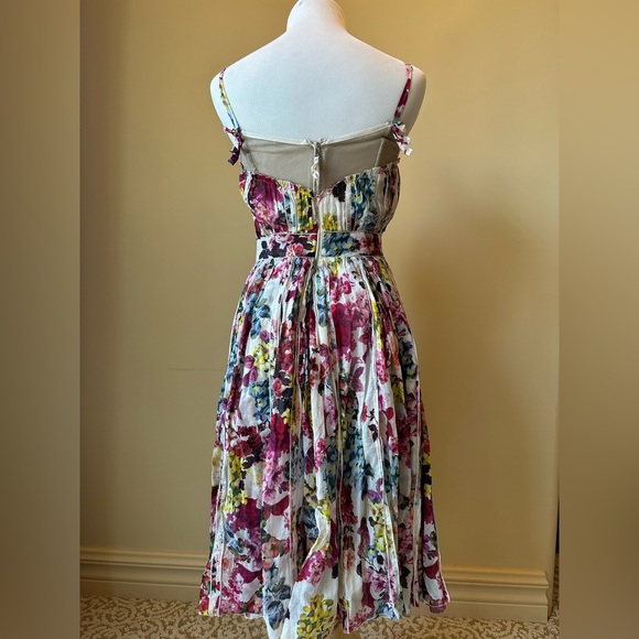 Dolce and Gabbana floral dress. Size XS - Picture 2 of 3